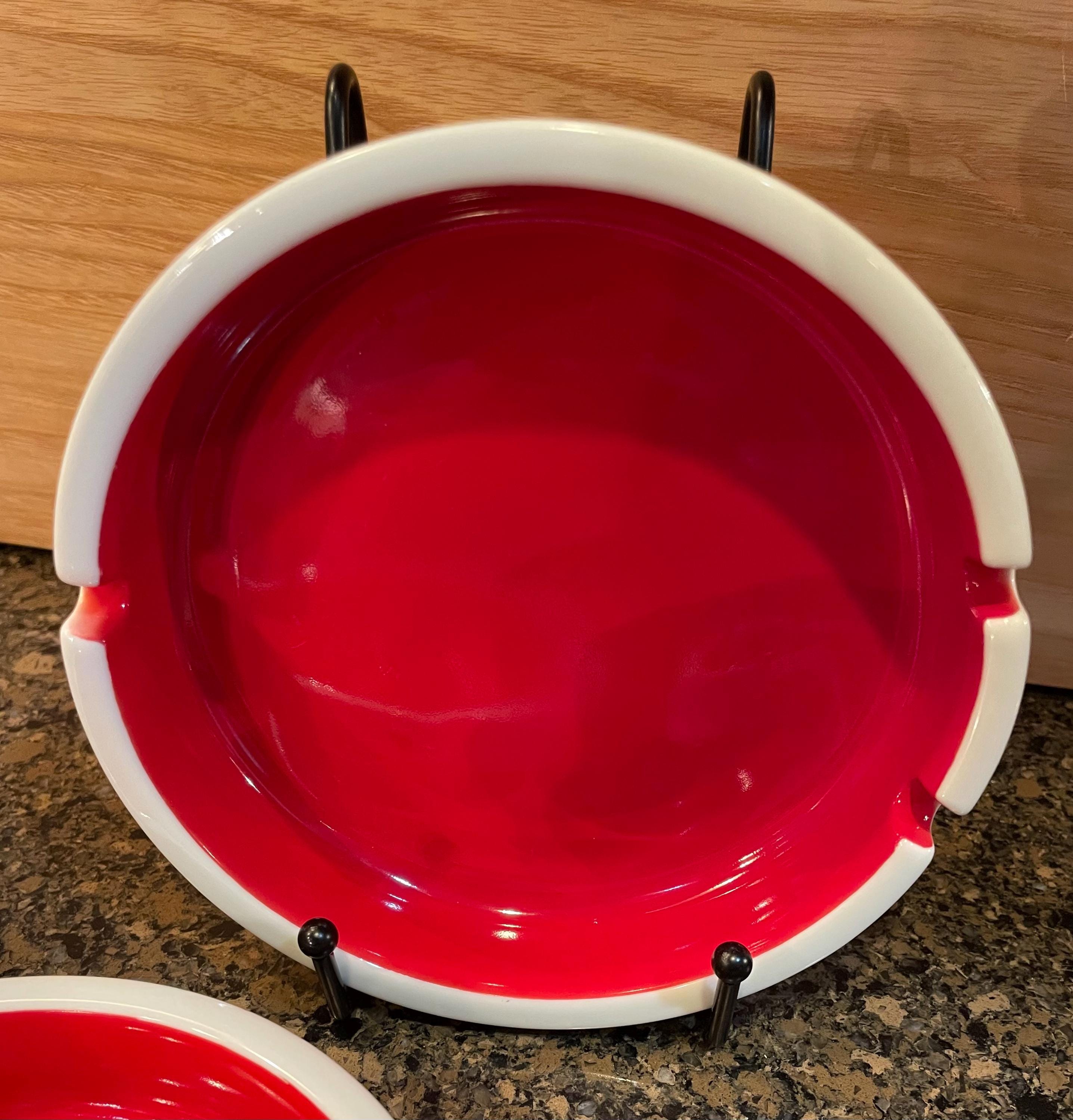 Vintage Red & White Ceramic Ashtray – Mid-century Modern Retro