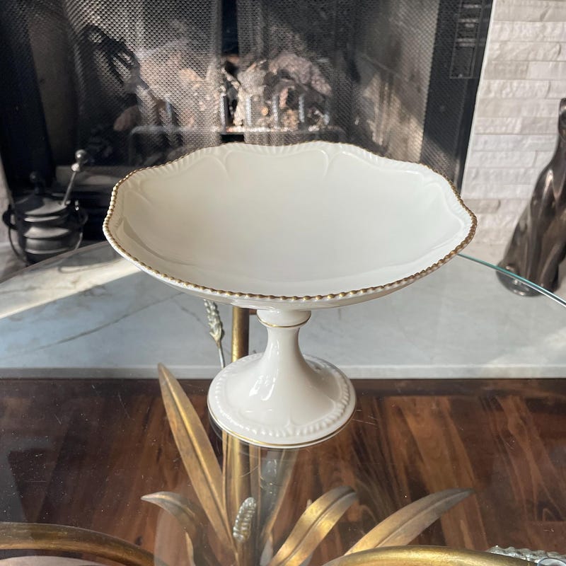Ivory Pedestal Stand - Etsy
