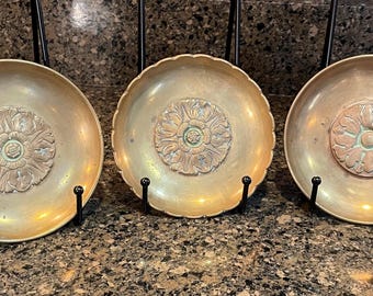 Vintage LESAVOY Brass Rosette Tray Dish, 5-Inch Decorative Metal Trinket Plate, Mid-Century Modern Catchall, Elegant Brass Decor