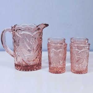 Vintage Summit Child&#39;s Miniature Pink Glass Pitcher And Glasses Set