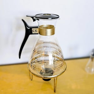 MCM Atomic Era Glass Carafe with Gold Wire Warmer - Pyrex 8 Cup