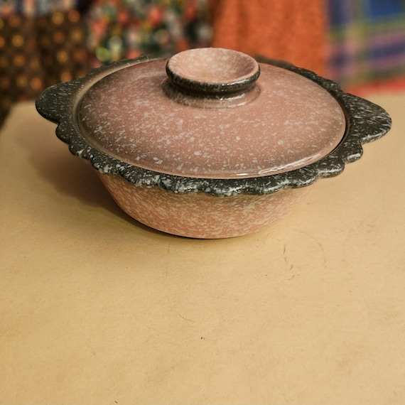 Rare Vintage Hull Pottery Oven-proof Pink Spongeware Baking Dish