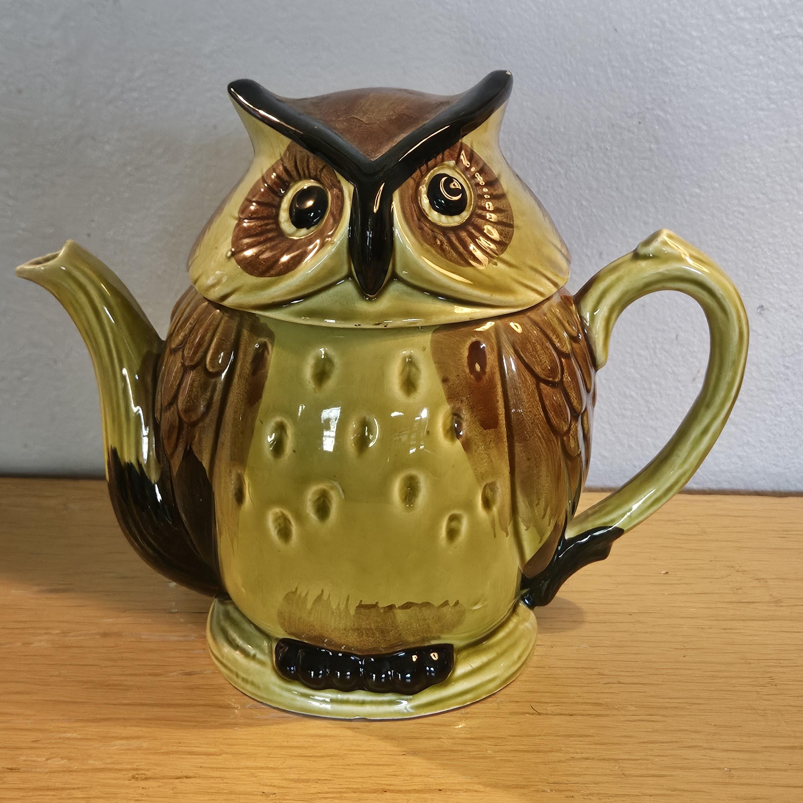 Vintage Owl Lego Teapot - Hand-painted Ceramic - Japan Lego