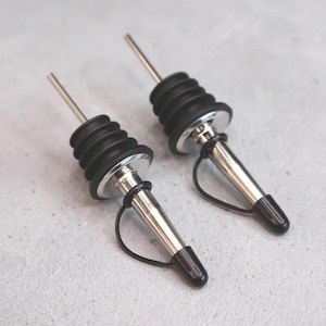 Pack of 2 Bottle Pourers - Spirit/Vodka/Gin/Whisky Pourer, Bottle Dispenser, Oil/Vinegar Pourer, Wine Pourer, Bar Accessories