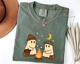 Maglietta da campeggio con simpatici fantasmi, maglietta unisex da falò, maglietta da campeggio divertente per Halloween, maglietta da campeggio estivo, regali per la stagione spettrale all'aperto