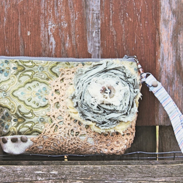 ReServed ... Wandering Ivy Keepsake Wristlet . rustic wedding nature inspired green vintage lace silk rose zipper bag