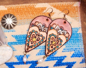 Boho Cowgirl SouthWest Tooled Leather Western genuine pearl Bead Earrings / Handtooled Floral Earrings