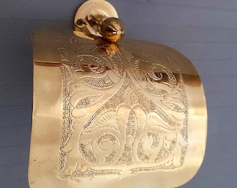 Handmade Engraved Brass Toilet Paper Holder with Lid – Vintage Bathroom Decor