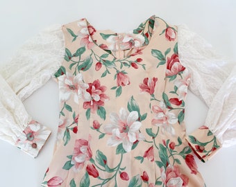 Vintage Floral Dress // Pastel Peach & Pink Cotton Dress // Huge Lace Blouson Sleeves