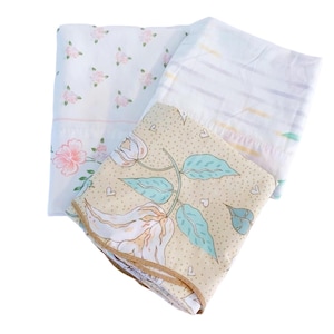 Vintage Pillowcase Lot Of 3 // 60’s 70’s 90’s Floral Print // Romantic Bedding