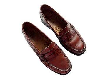 Size 6.5 Vintage Bass Weejuns : Women’s Brown Penny Loafers Shoes