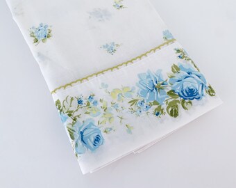 Vintage Flat Sheet // Twin Sized Blue Roses Top Sheet // By Springmaid