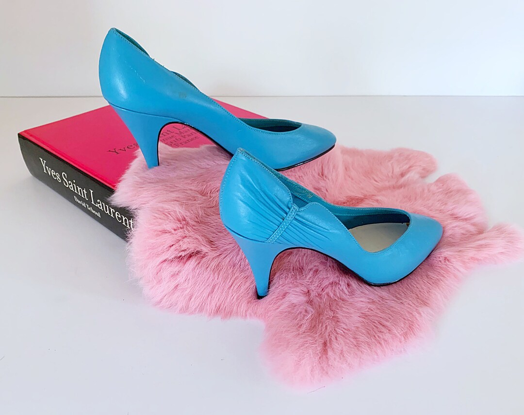 vintage blue heels