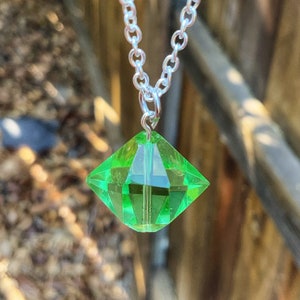 Bright Green 3D Hexagon Pendant, August Birthstone Necklace, Peridot, Minimalist Jewelry, Little Green Alien Pendant
