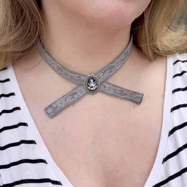 Family Crest Necklace Choker Sparkle Vampire Fan Gift for Women