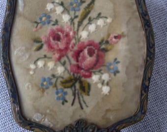 Vintage Petit Point-ijdelheidhaarborstel sierlijk bloemdessin, jaren 1930 tot jaren 1950