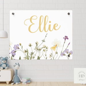 Personalized Acrylic Baby Name Sign: Modern Nursery Decor