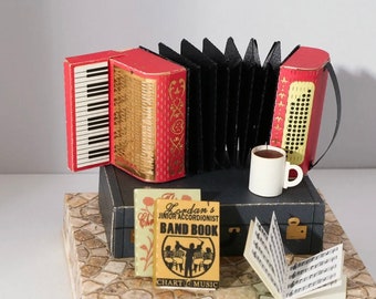 Vintage Accordion - DIY Paper Sculpture Kit - Papercutting / Paper Craft - Crafting Kit