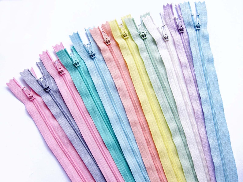 YKK Zippers in Assorted Pastel Colors Set of 18 Nylon Zips for Sewing and Crafting zdjęcie 2