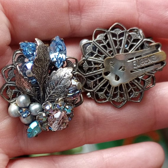 Orecchini a clip Eugene Silver Tone Leaves con strass blu AB