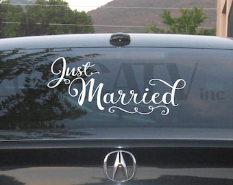 Just Married   Car Window Sticker Decal Wedding Decor Vinyl Lettering