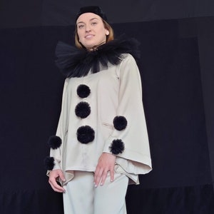 Pierrot Clown costume Vintage style Pierrot lunare Clown Costume Commedia Dell&#39;Arte Hallowen unisex. Small (XS) size only!