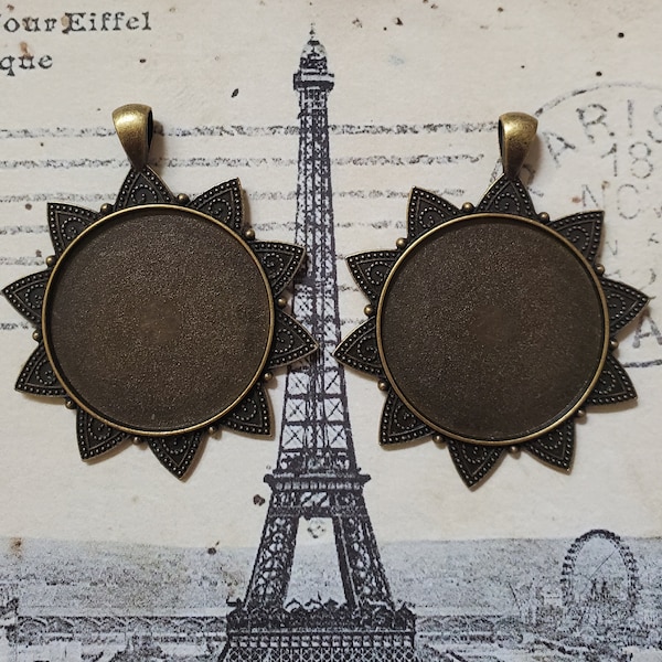 10 Large Sunflower Base Setting Pendant Antique Bronze / Brass 1 3/8 Inch Round Pendant Tray Blanks / Bezel Settings 35mm