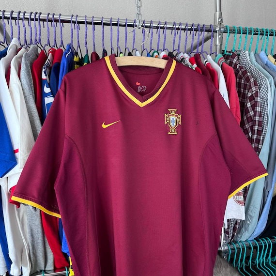 Vintage Nike Portugal 2000/2002 Football Soccer Jersey T