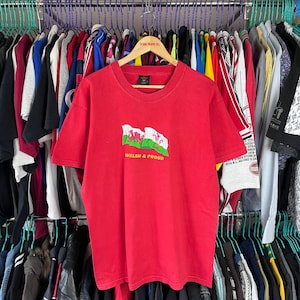 Vintage 90s Wales Rugby WRU Tshirt Size L