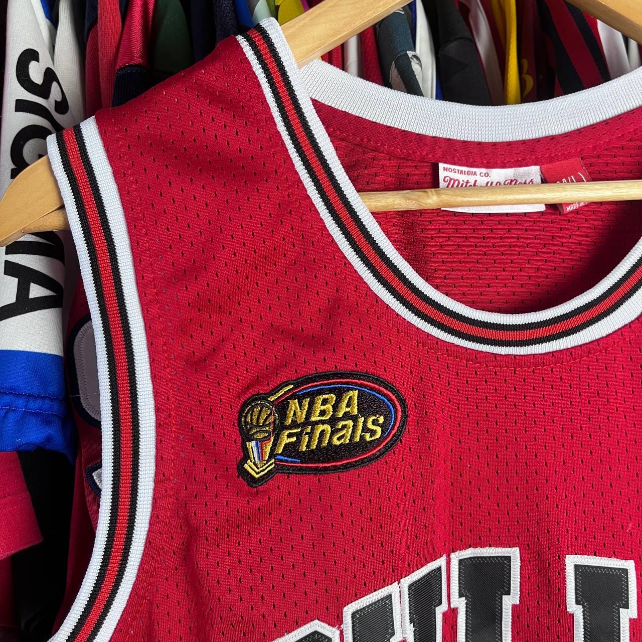 ミッチェル＆ネス NBA ファイナル シカゴ・ブルズ #23 マイケル
