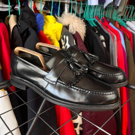 Loake, Vintage Loake Tasseled Black Leather Loafers Size UK10.5