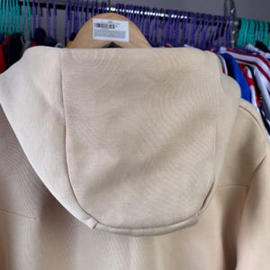 Sudadera con capucha y cremallera completa Nike Chelsea Tech Fleece color beige, talla M (fútbol americano/soccer) imagen 12