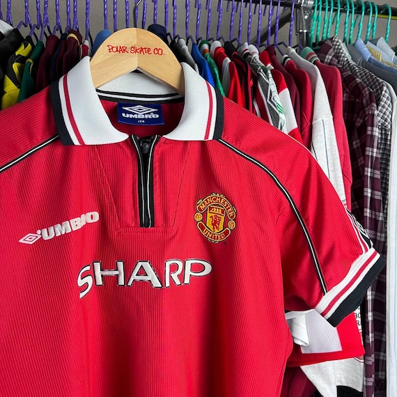 希少 UMBRO x MANCHESTER UNITED 半袖ユニフォーム 赤 Yahoo!オークション -「マンチェスターユナイテッド