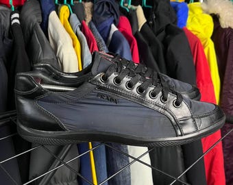 Zapatillas deportivas bajas Prada Sport de piel y nailon, talla 8/9 de Reino Unido