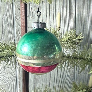 Signierte Shiny Brite Teal Pink Stripped Quecksilberglas Ornament Dekoration Mid Century Modern Weihnachten