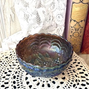 Antik Karneval Glasskål Prydnadsfat Druvor Mönster Shabby Cottagecore Heminredning
