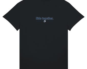 Motorshirt "Ride Together" met helmafbeelding – Subtiel bikerdesign – Hoogwaardig shirt voor motorliefhebbers en passagiers – Valentijnsdag