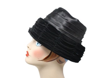 Vintage 50s Classic Black Velvet and Satin Cocktail Cloche Style Hat - Hey Viv