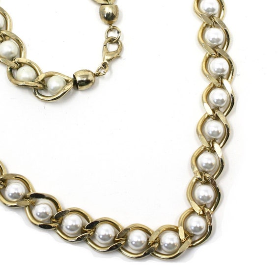 Vintage Elegant Gold Twist Chain over Pearl Beads… - image 2