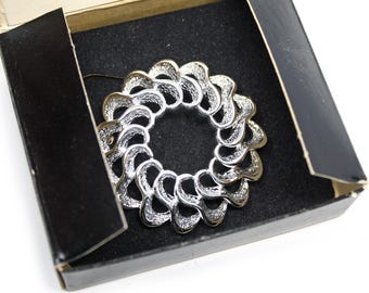 Vintage Sarah Coventry 2" Circle Pin Fashion Round 6314 Original Box - Hey Viv