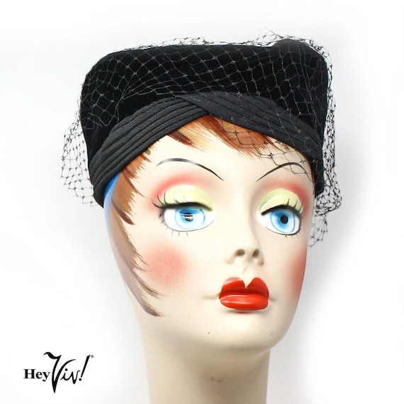 Vintage Black Velvet Pillbox Turban Hat W Veil Cocktail  display picture 3