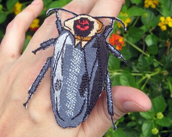 Rare Death's Head Kakkerlak Voorn Blaberus craniifer Steam Punk Iron op Patch