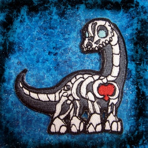 Rocken Brachiosaurus Dinosaur Skeleton Iron on Patch image 1