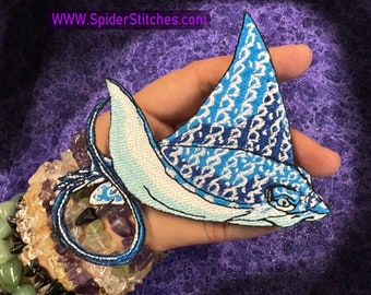Blue spotted eagle ray   Iron on Patch Aetobatus narinari Manta ray