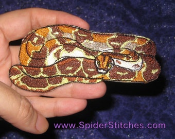 Kleine Rotschwanz Boa Constrictor Schlange Schlange Schlange Haustier Eisen auf Patch