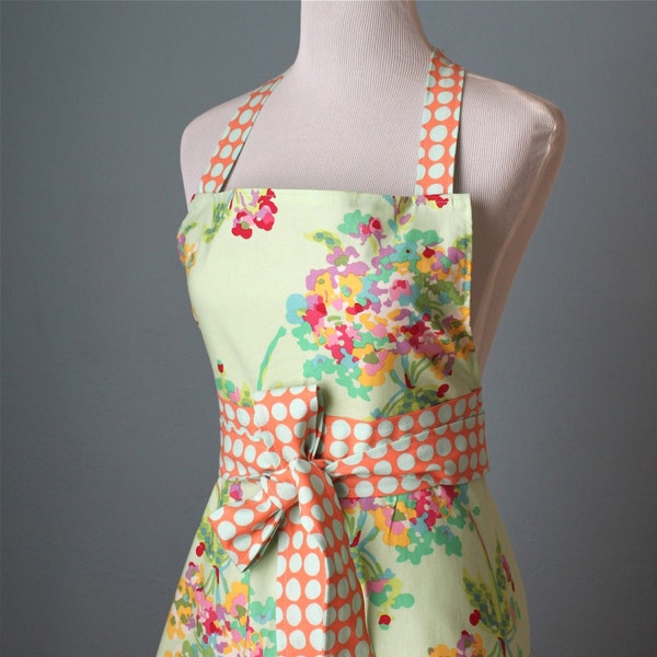 Full Apron for Women with Amy Butler Fabric - Bouquet with Flowers