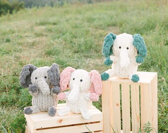 Handgefertigter Plüschelefant