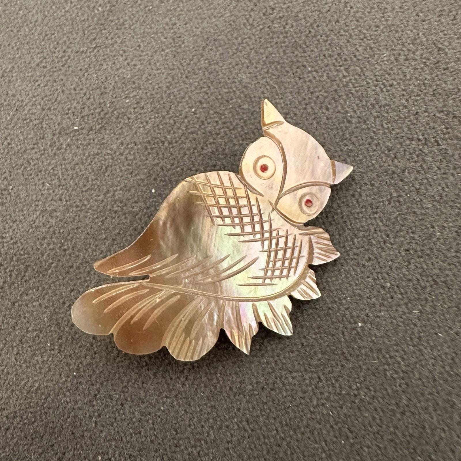 Vintage Carved Mother Of Pearl Owl Brooch Pin Red Eyes