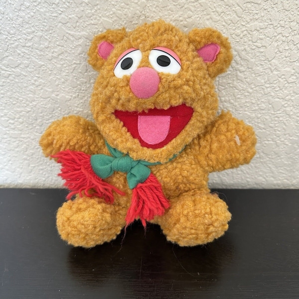 1987 McDonalds Jim Henson Muppet Baby Fozzie the Bear plush Scarf