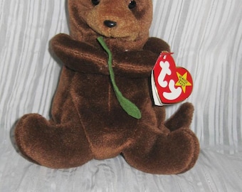 Ty Beanie Baby - Seaweed - Cute Otter - Collectible Ty Beanie - 1995 - Brown Otter Holding a Piece of Seaweed